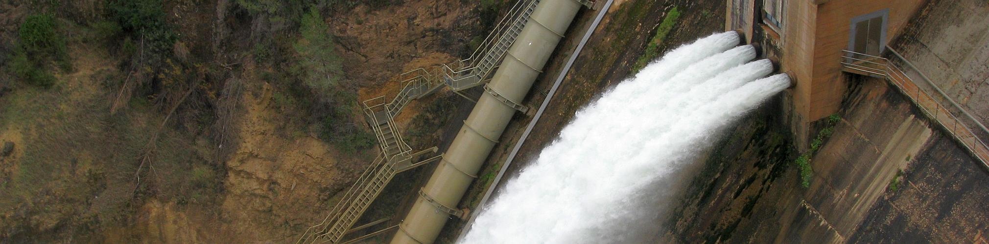 Desagüe embalse de Fuensanta. Yeste, Albacete (Autor: José Antonio Vera)