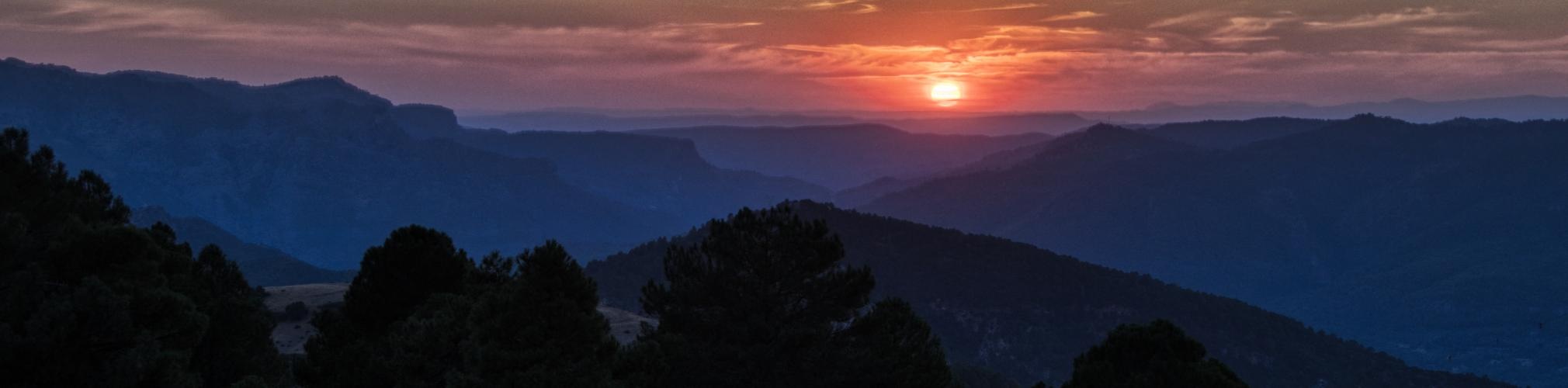 Amanece sobre la cabecera del Segura. Pontones, Jaén