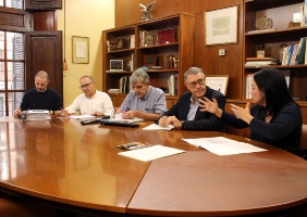 El presidente de la CHS mantiene una reunión con la alcaldesa de Yecla 