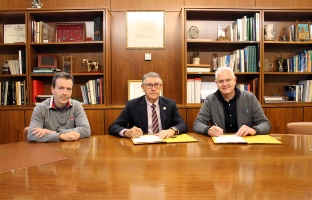 La CHS firma un convenio de colaboración con el Ayuntamiento de Albudeite 