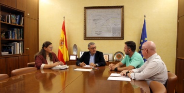 El presidente de la CHS mantiene una reunión de trabajo con el alcalde de Algorfa 