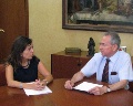 /descargas/informaciongeneral/comunicacion/noticias/img/2012-06-Junio/20120629-FOTO-Reunion-alcaldesa-Fuente-Alamo.jpg?description=El%20presidente%20de%20la%20CHS%2C%20junto%20a%20la%20alcaldesa%20de%20Fuente%20%C3%81lamo%2C%20Mar%C3%ADa%20Antonia%20Conesa.