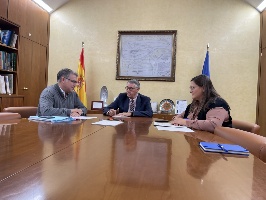 El presidente de la CHS celebra una reunión de trabajo con el alcalde de Hellín 