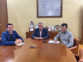 El presidente de la CHS mantiene una reunión con el Ayuntamiento de Las Torres de Cot 